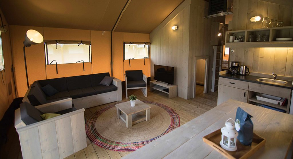 safaritent groot luxe kamperen