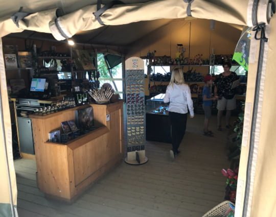 Safaritent kopen als souvenirshop