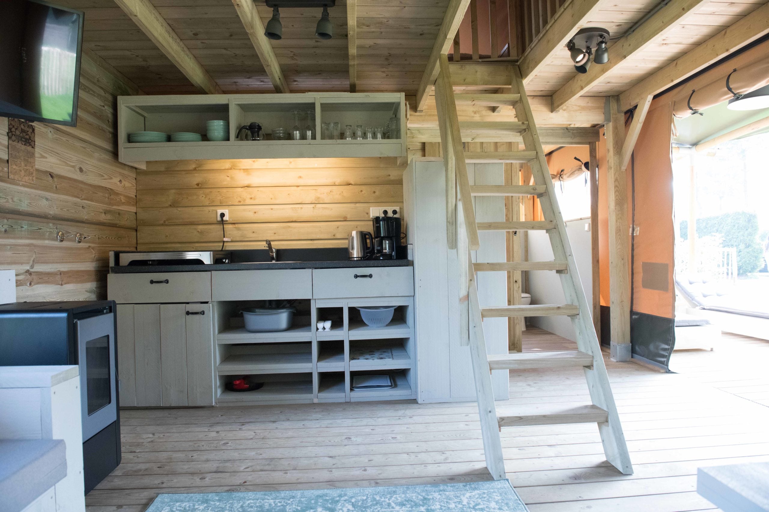 Een innovatieve lodgetent met sanitair kopen | Outstanding Tent Een innovatieve lodgetent met sanitair kopen | Outstanding Tent