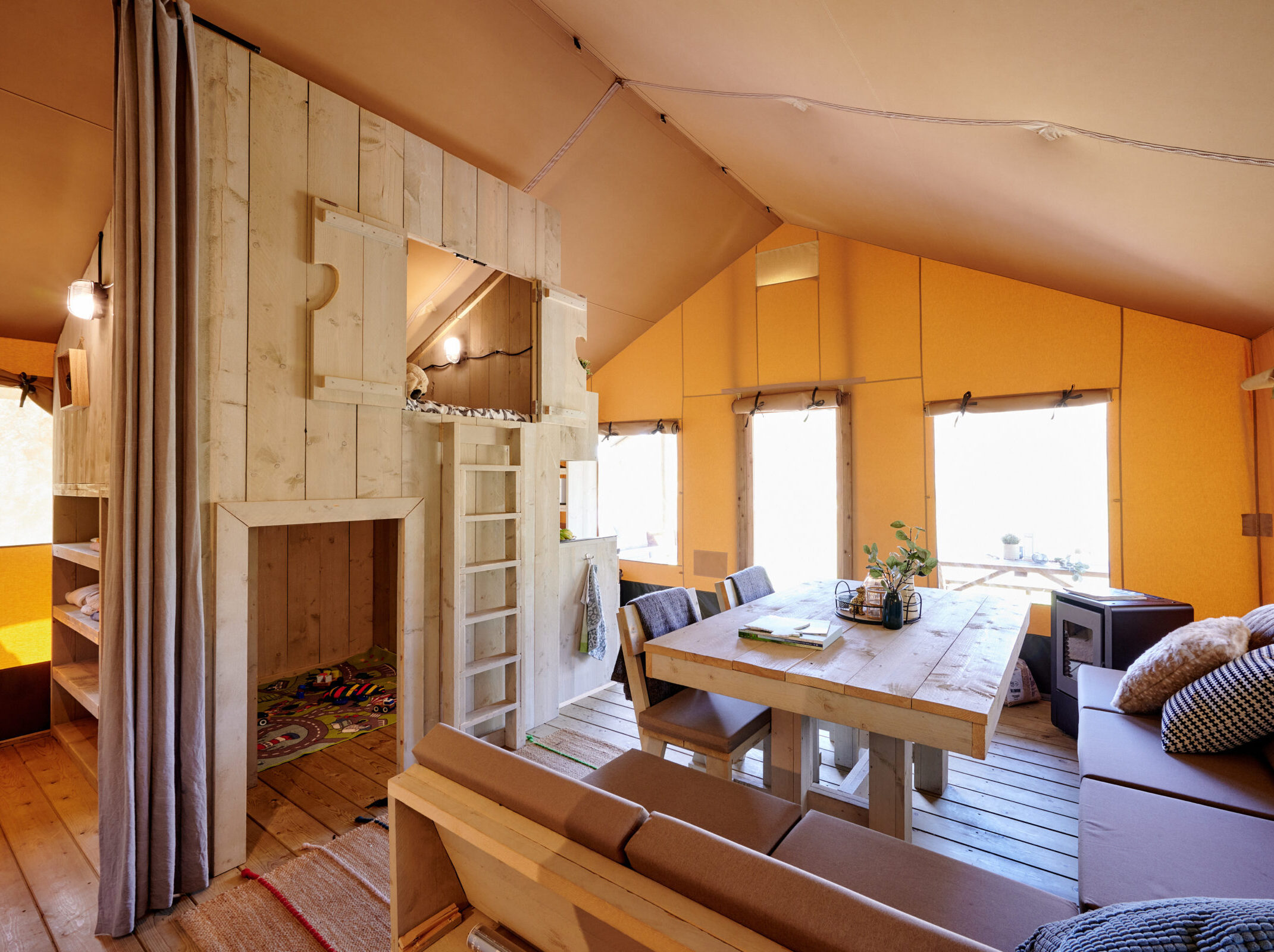 Compleet ingerichte glamping tenten